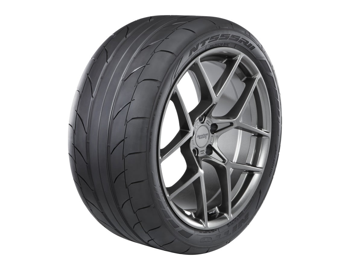 Nitto NT555RII 275/40R20 106W